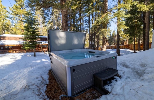 Beautiful Prosser Estates House Hot Tub!