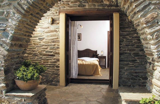 Beautiful, quiet, Cycladic house in Andros
