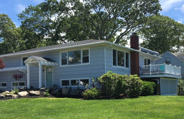 Beautiful River View with Water access charter fishing next door Beach’s near by