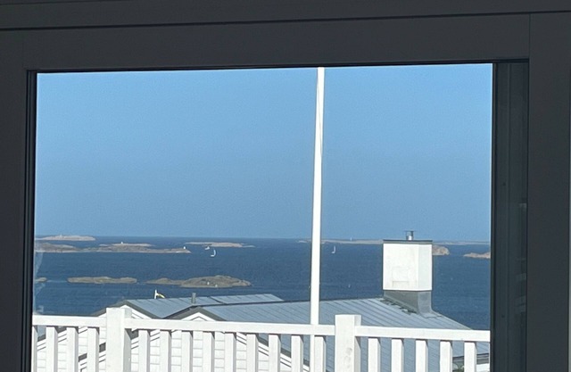 Beautiful summerhouse with magic seaview in Fiskebäckskil