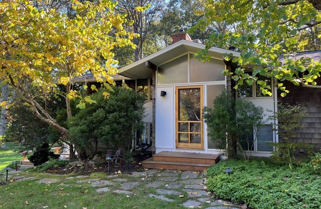 Beautiful secluded shore front property to relax and enjoy