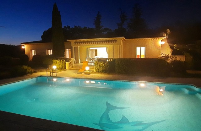 BEAUTIFUL SINGLE-STOREY VILLA