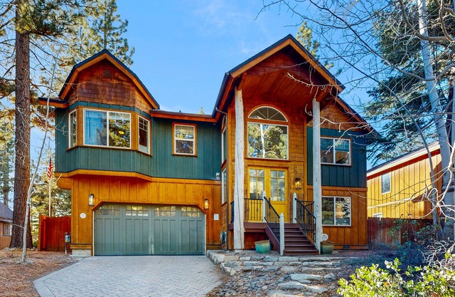 Beautiful & Spacious Newer Home with Lovely Master Suite & Gourmet Kitchen