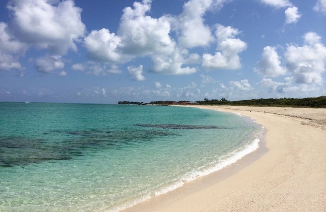 Beautiful, Spacious 3 Story, Waterfront Condo Bimini, Bahamas - Sleeps 10