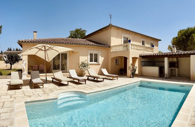 Beautiful spacious house, comfortable, quiet. while being close to shops