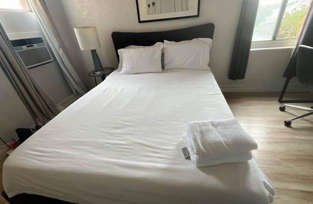 Beautiful Studio! Perfect for 2!