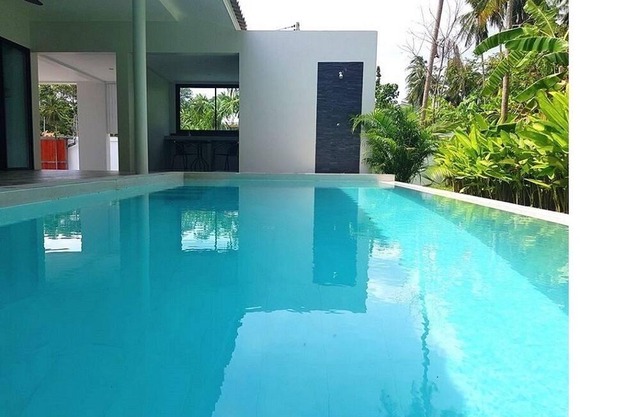 Beautiful recent 2 bedroom 95M2 villa with swimming pool