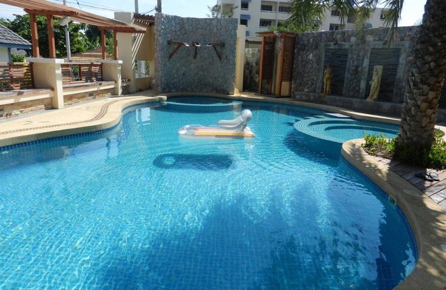 Beautiful townhouse with unique location in central Huahin