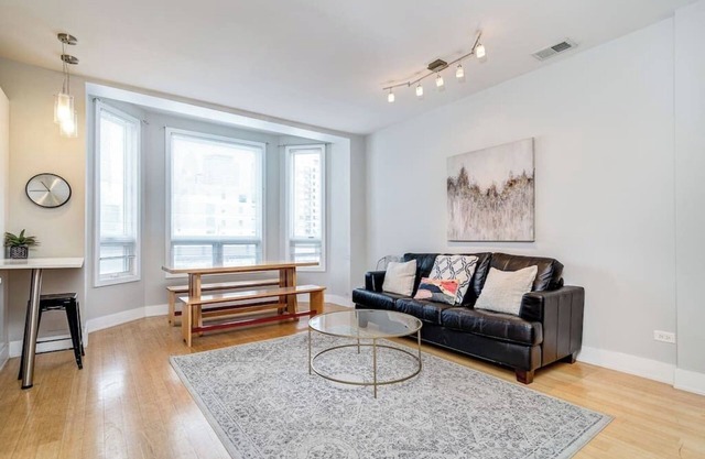 Beautiful Unit CHI in Prime River North - 2