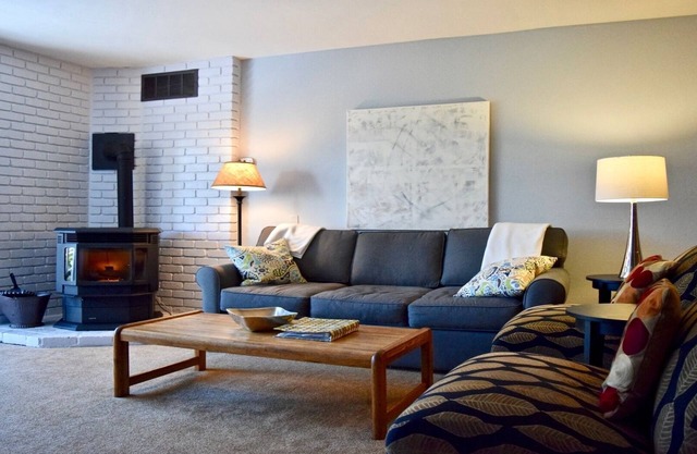 Beautiful, Upgraded Lake Tahoe Area Condo In Alpine Meadows