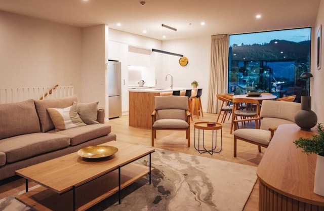 Beautiful Urban Apartment 2