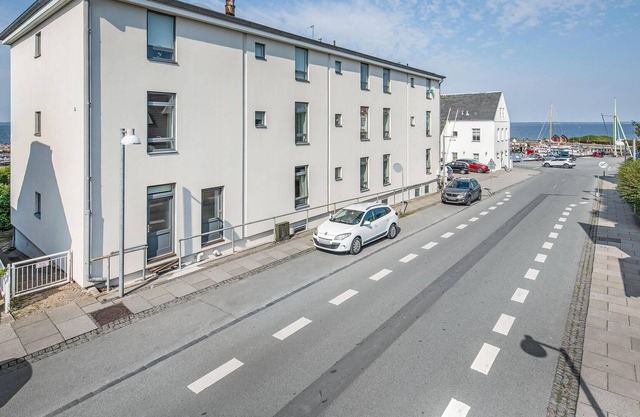 Beautiful vacation apartment at the port of Lohals.
