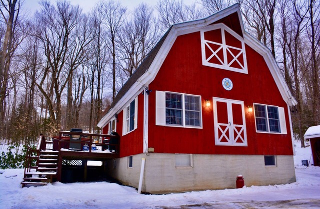 Beautiful Vermont Vacation Home- Mount Snow!