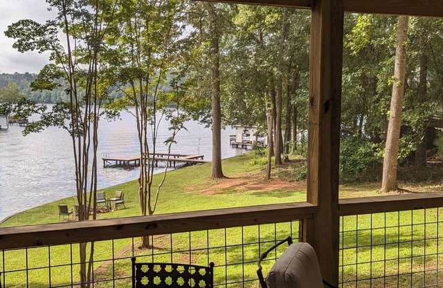 Beautiful view, great location - Dock and Fire Pit - 3BR/2BA, Ideal for Families