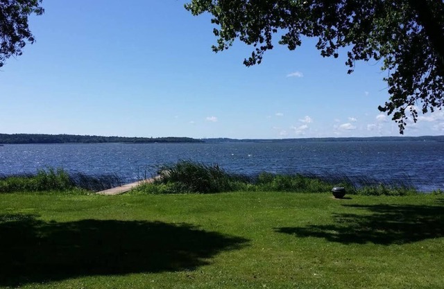 Beautiful View > Leech Lake 3 Br/2 Ba Lake Front Property