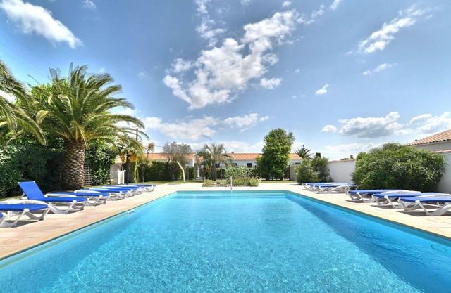 Beautiful villa for 4 people with pool, WIFI and terrace