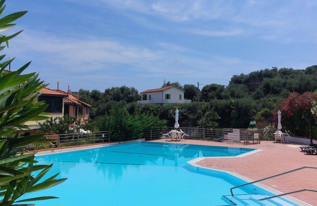 Beautiful villa for 6 people with pool, WIFI, TV, terrace and parking