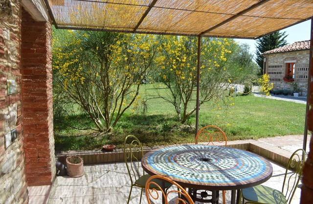 Beautiful villa for 14 people with WIFI, private pool, TV, patio, panoramic view and parking