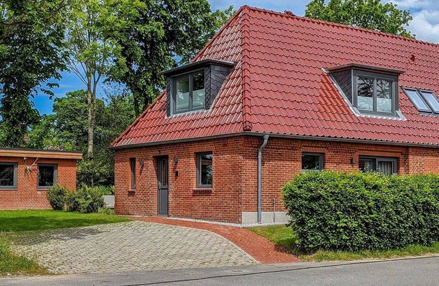Beautiful villa for 4 guests with WIFI, TV, terrace, pets allowed and parking