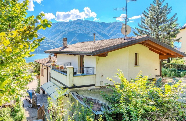 Beautiful villa for 4 guests with WIFI, TV, terrace, pets allowed and parking