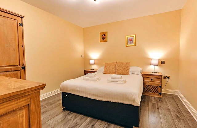 Beautiful villa for 4 guests with WIFI, TV, pets allowed and parking