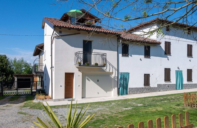 Beautiful villa for 2 guests with A/C, WIFI, TV, terrace and parking