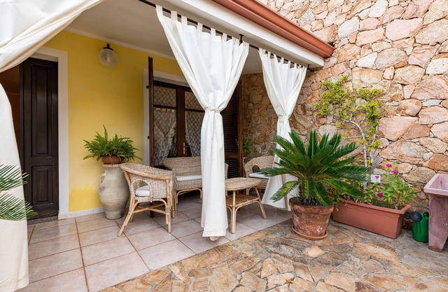 Beautiful Villa "Chia" Close to Beach with Sea View & Garden
