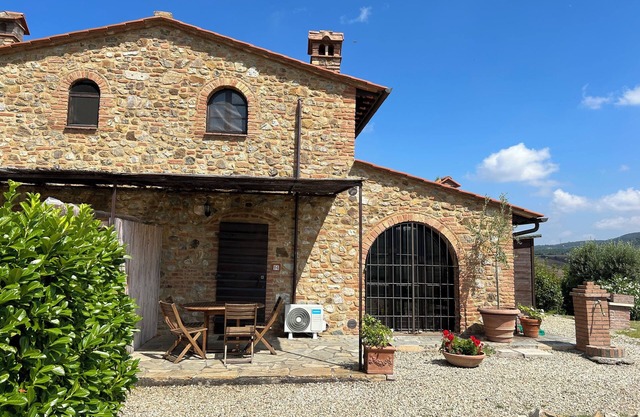 Beautiful Villa With Panoramic Views near San Gimignano