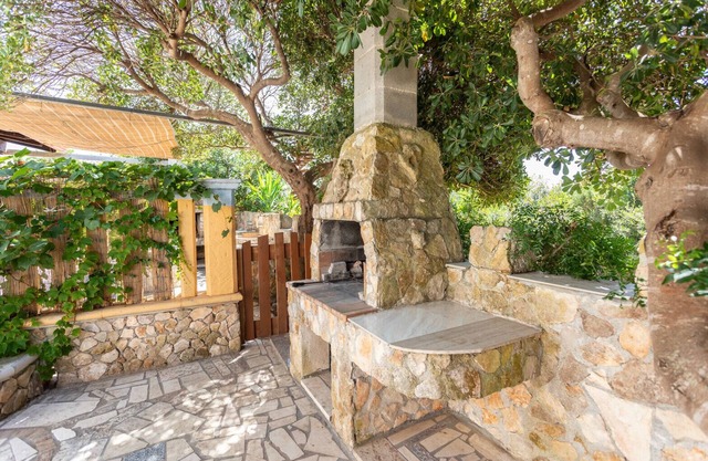 Beautiful villa surrounded by greenery located in Torre Pali.