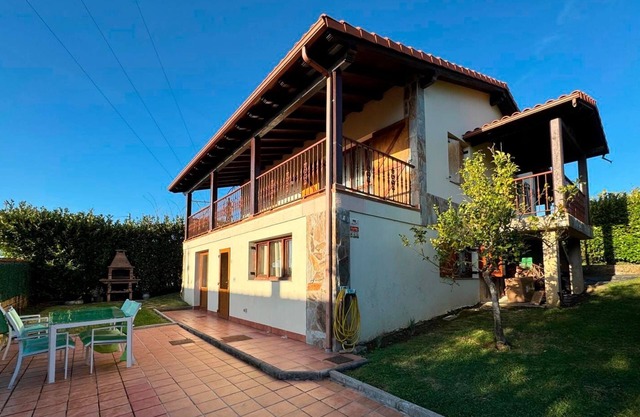 Beautiful villa surrounded by nature and close to the beach. Ideal for families.