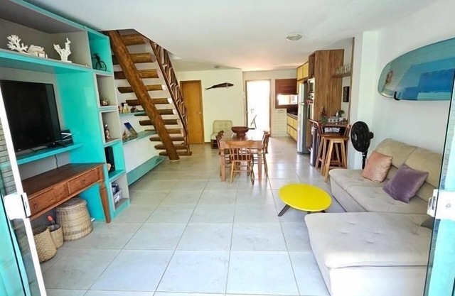 Beautiful Village! Triplex, 4 suites, swimming pool with lane, 200 meters from Espera beach