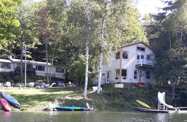 Beautiful water front escape. Everything summer, winter and hunters.
