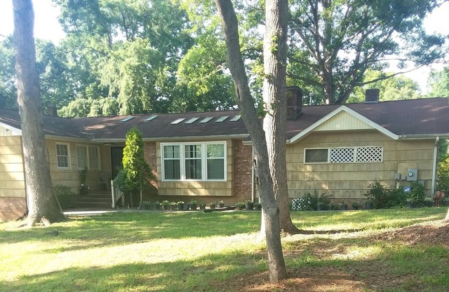 Beautiful Waterfront House! Same day booking allowed. Instant booking allowed.