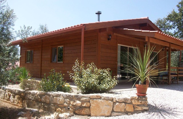 Beautiful Wooden Lodge Set In Olive Grove With Shared Pool.Close To Amenities
