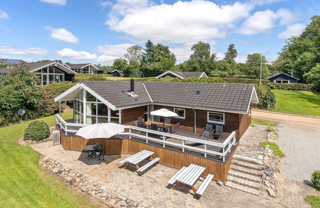 Beautiful wooden vacation home in a newly parceled vacation home area close to one of the best swimm
