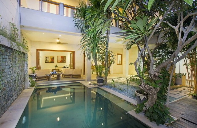 Beautifully Designed Modern 3BR Villa, Seminyak - 5Min Walk To Eat Street!