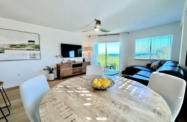 BEAUTIFULLY DESIGNED OCEANFRONT CONDO