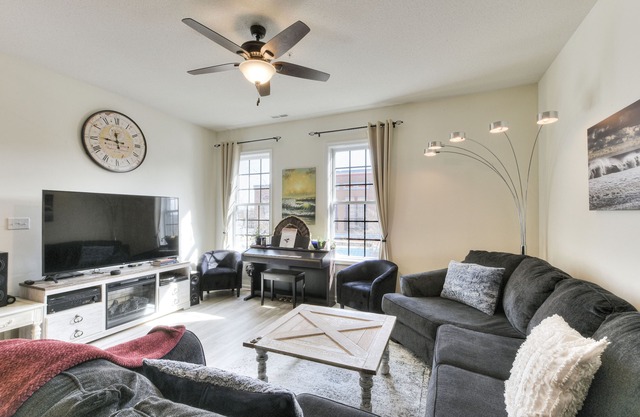 Beautifully Furnished Condo in Villages of Five Points