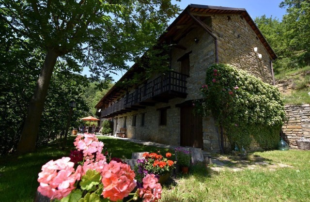 Beautifully located holiday home with private pool