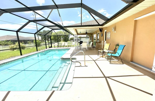 Beautifully maintained and great location!
