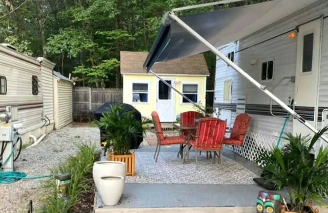 Beautifully remodeled camper in fun family friendly park