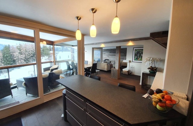 Beautifully renovated apartment with stunning views of Rhône valley