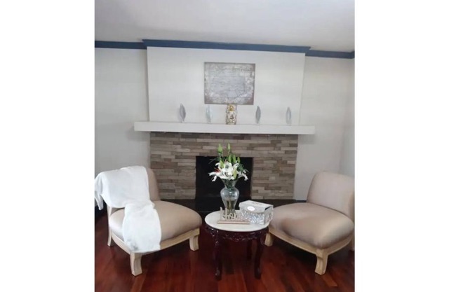 Beautifully renovated 4 bedroom private home.