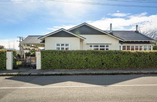 Beautifully Renovated Bungalow