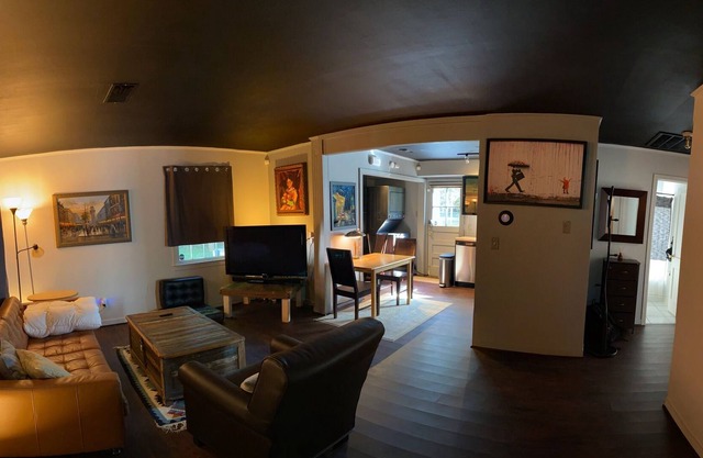 Beautifully Renovated Home Near NoDa & Plaza Midwood