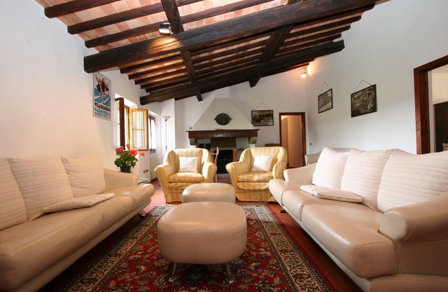Beautifully restored house/villa immersed in the countryside of Florence