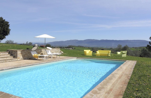 Beautifully restored villa in the Italian countryside