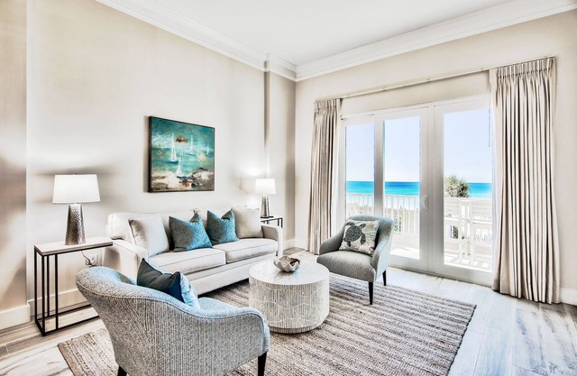 Beautifully Updated 2BR Corner Unit Inn at Crystal Beach 201B