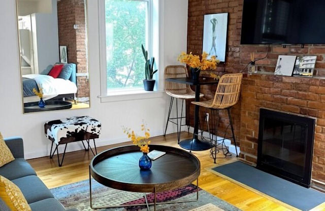Beauty in the heart of the Village-Great Deal!