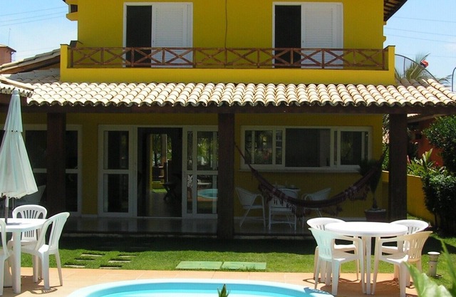 Beauty, leisure & security near Salvador, Brazil